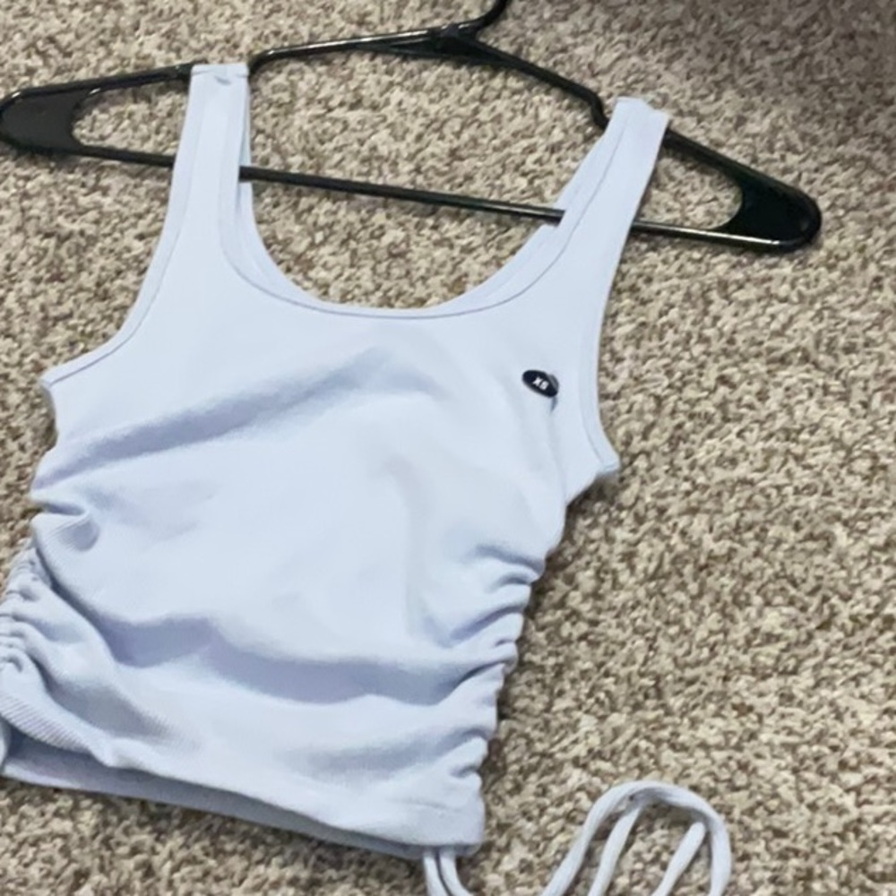 hollister tank top, scrunchie